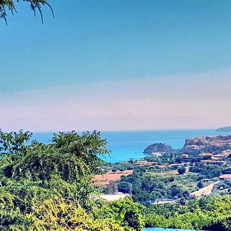 La Casa Nel Verde Con Vista Sul Mare Di Tropea Apartment